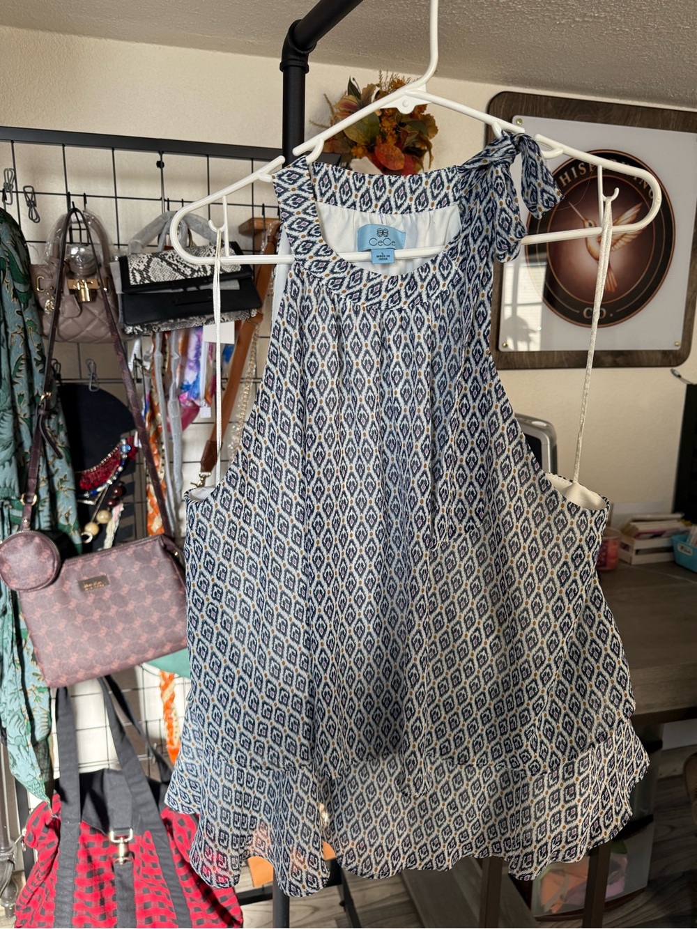 NWT CeCe Blue Geometric Print Sleeveless Blouse Top Large